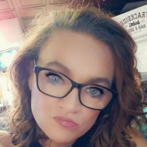 Meet your Posher, Sharilynn